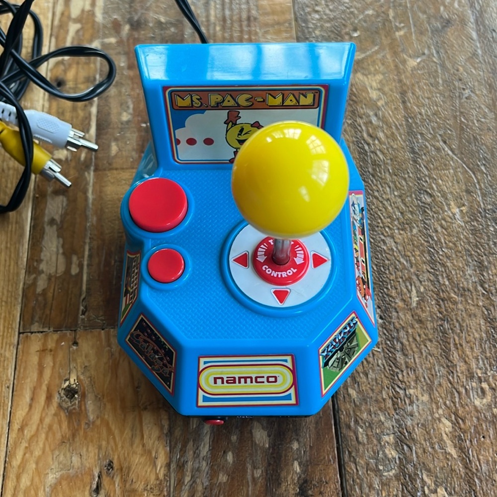 Ms. Pac-Man plug & play
